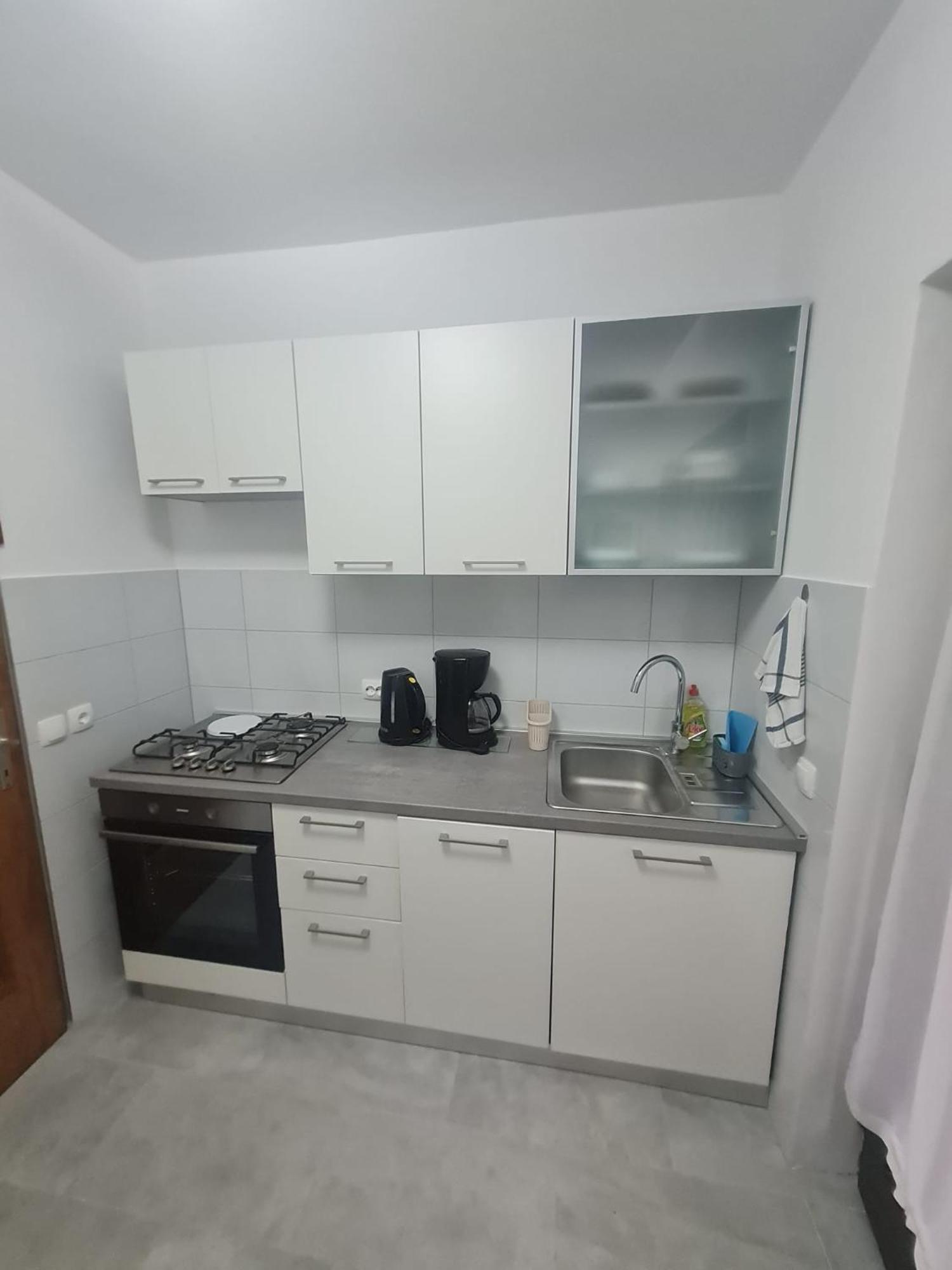 Apartment Anton Pinezići Dış mekan fotoğraf