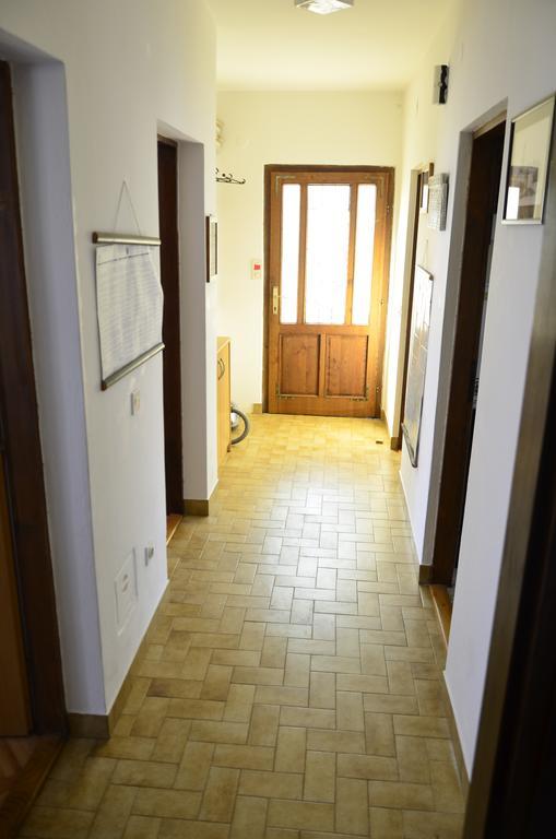 Apartment Anton Pinezići Dış mekan fotoğraf