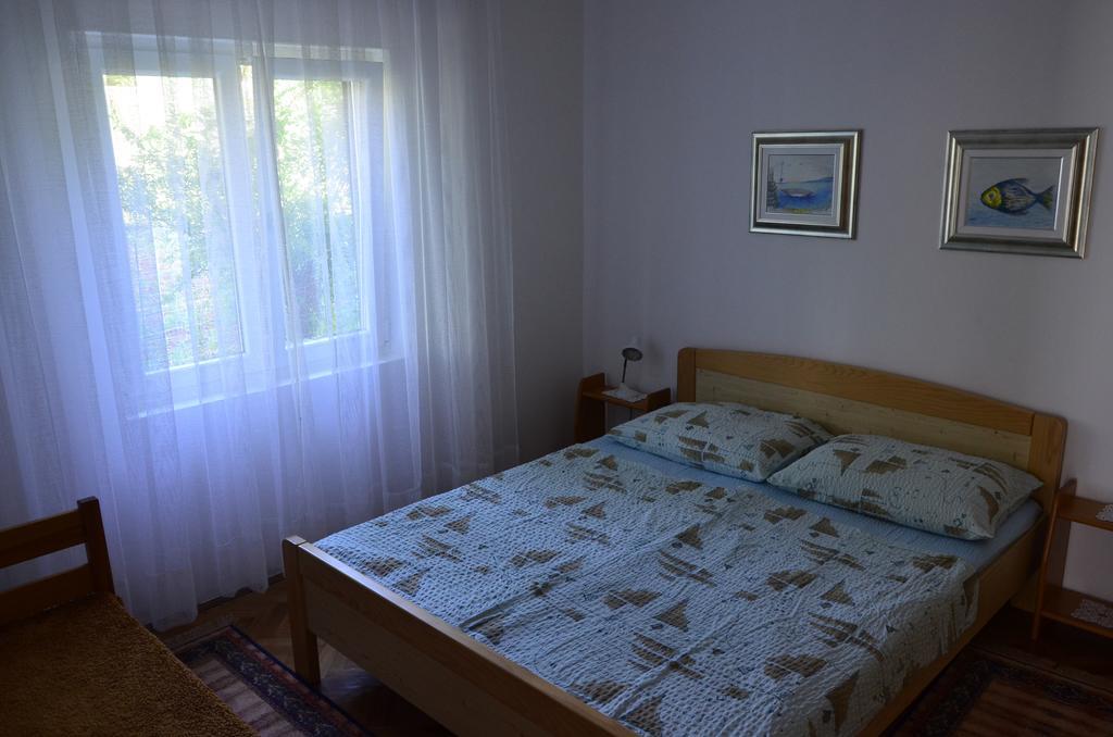 Apartment Anton Pinezići Dış mekan fotoğraf